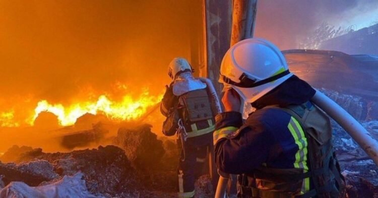 Ukrainians announce they have destroyed a strategic Russian oil pumping station that supplies the entire Moscow area