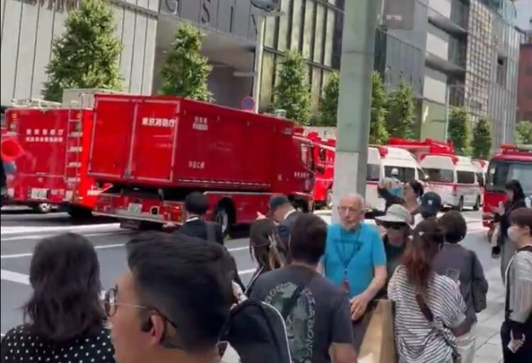 20 injured at Tokyo shopping center after man sprays strong-smelling substance in tourist district