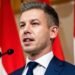 Magyar cuts his salary in half and prepares similar measures for ministers and parliamentarians: “The difference between the incomes of politicians and the population is too great”