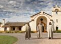 24 horas en el monasterio: cómo se vive entre monjes de semiclausura, salmos al amanecer y comida frugal
