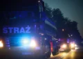 Firefighters battle blaze but lose truck. “The government should respond”