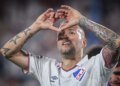“I have a contract, I scored 40 goals and you are coming to kick me out”: the behind-the-scenes conversation between Jorge Bava and Diente López and the enormous effort that the Nacional board must now assume