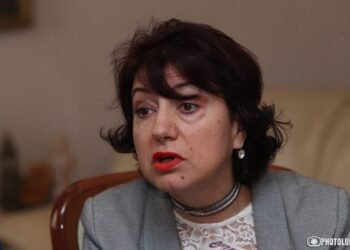 Why does Nikol Pashinyan want the opposition to go public?