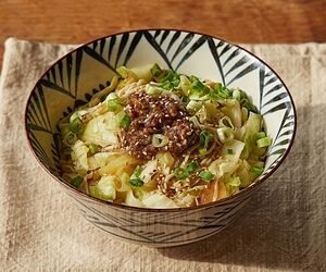 Vegetarian cabbage rice bowl – The Korea Herald