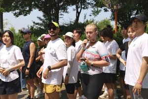 Swim, bike, run, chill by the Han River this weekend