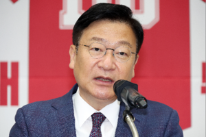 Three-term lawmaker Jeong Jeom-sig elected PPP floor leader