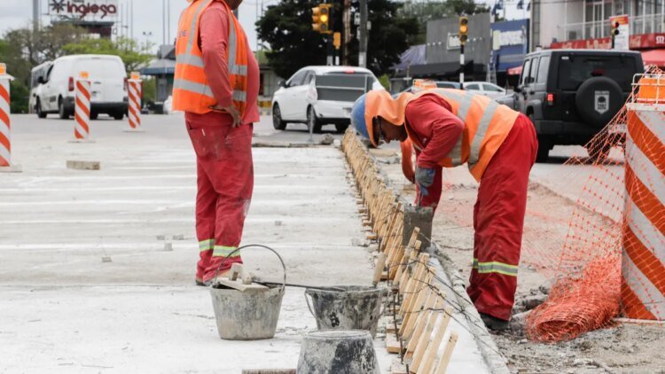 One by one, the streets and sidewalks that the IM will repair in each neighborhood with the million-dollar loans