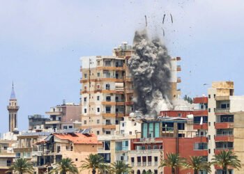 Eight dead after Israeli strike on Tyre, Lebanon says