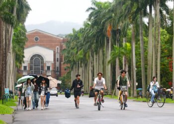 First case of AI glasses cheating caught in NTU entrance exams
