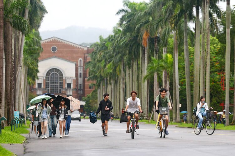 First case of AI glasses cheating caught in NTU entrance exams