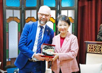 German-Taiwan Parliamentary Friendship Group chair leads delegation to visit Taichung City Government