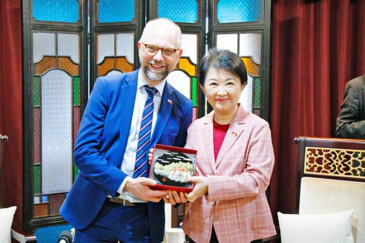 German-Taiwan Parliamentary Friendship Group chair leads delegation to visit Taichung City Government