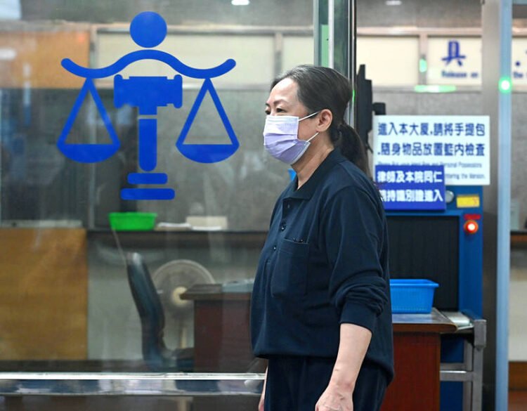Prosecutors seek 21 years, NT$23m fine in spying case