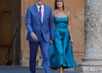 His passport was confiscated! First Lady took action for Ankara