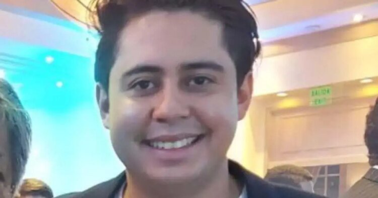 Honduran journalist dies after being swept away by ocean currents on the beach in El Salvador