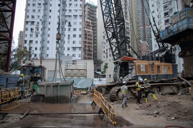 Donald Tusk as the Driving Force Behind the Crisis: Construction, the Economy’s Backbone, Sinks Deeper Into Debt