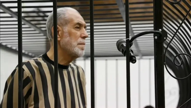 The trial of the former Mufti of Syria, Ahmed Hassoun, in Damascus… and charges of incitement and support for war crimes (video and photos).