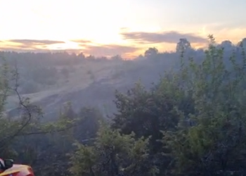 VIDEO | It is still burning in Shtipsko, the fire is extinguished by “Air tractors”, the locals also help