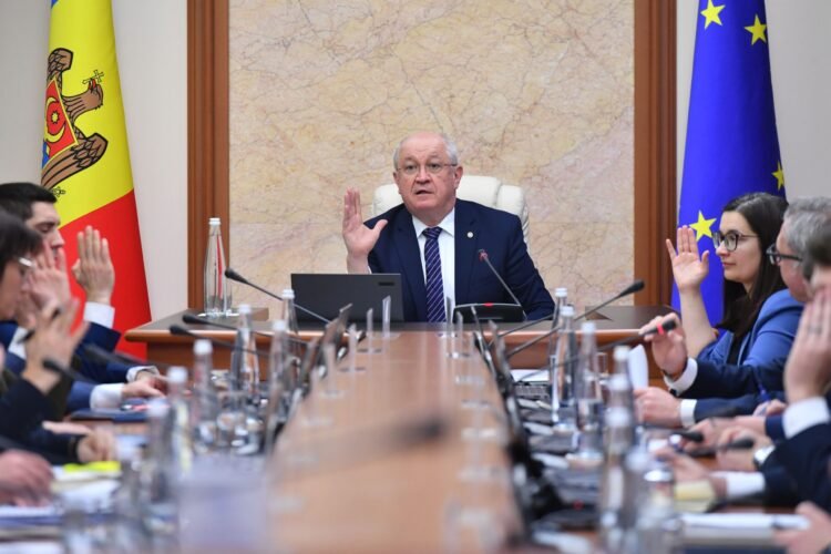 Utility tax, excise tax on soda and +500 lei to salary. How the Moldovan authorities propose to change the tax system