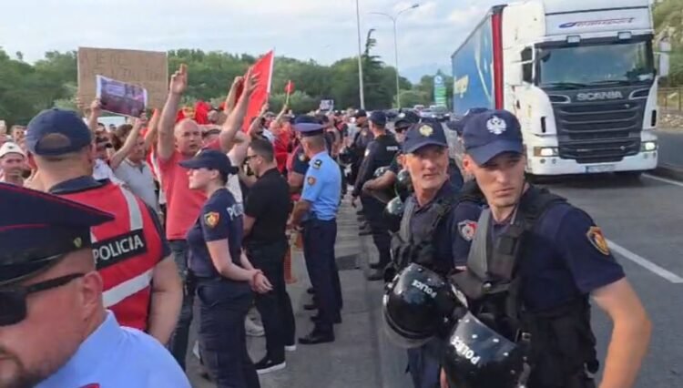 SP celebrates its 35th anniversary, Prime Minister Rama is expected with protests in Shkodër! Citizens demand his resignation!