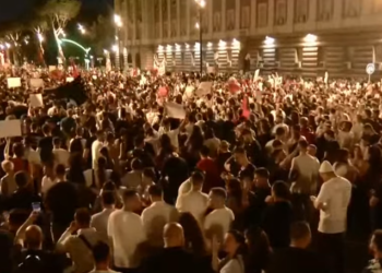 “The time has come to go with Berisha to Veliaj and Meta!”- Protest for Zvrnec, the new one: Edi Rama resigns! We know what we want, the compass has lost you!