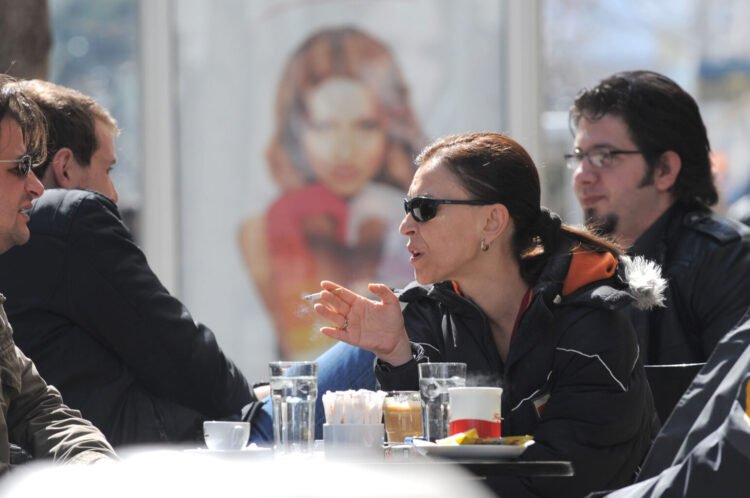 The government adopted the new law on smoking: caterers get one year for adaptation