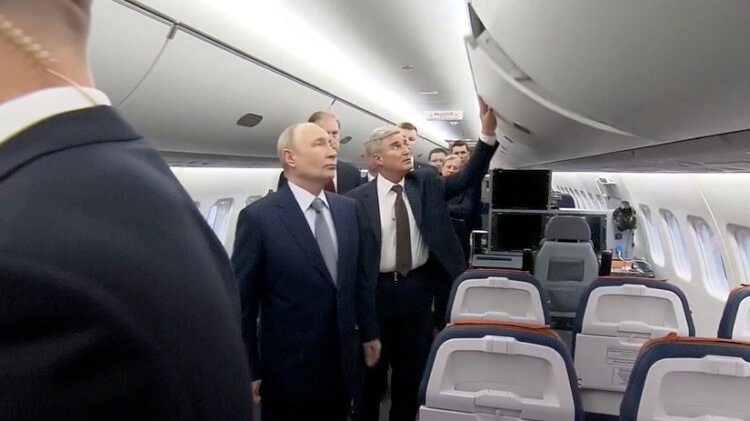VIDEO: Putin was shown new planes, assembled mainly from Russian parts – World – News