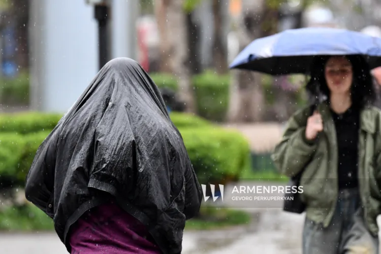 Heavy rains will fall in Gyumri and Aparan, Armenia 17:15, June 12