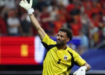 The number of followers of Vozinha, who became a giant against Spain, doubled after the historical match