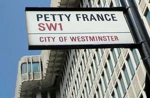 Great Britain: World Cup Booze Ban For 7,300 Offenders Thanks To Crime-Cutting Alcohol Tags