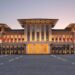 Covered, overtook the palace by 1.5 billion lira