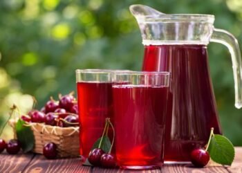 The most beautiful homemade cherry juice: A recipe for a favorite summer refreshment