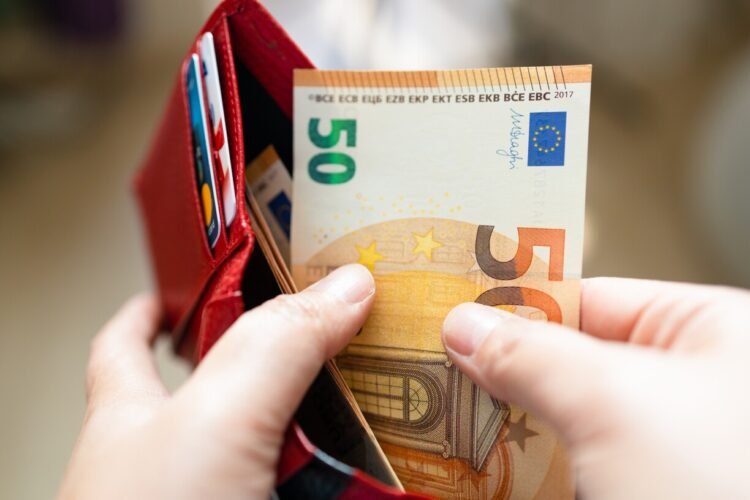 25 basis points: BCL defends ECB rate hike as ‘logical and best decision’
