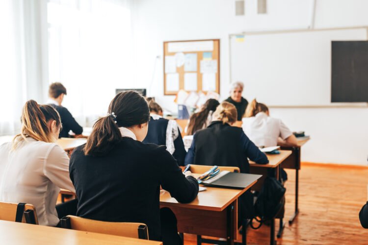 Rising temperatures: Ministry of Education advises schools to continue classes despite heatwave