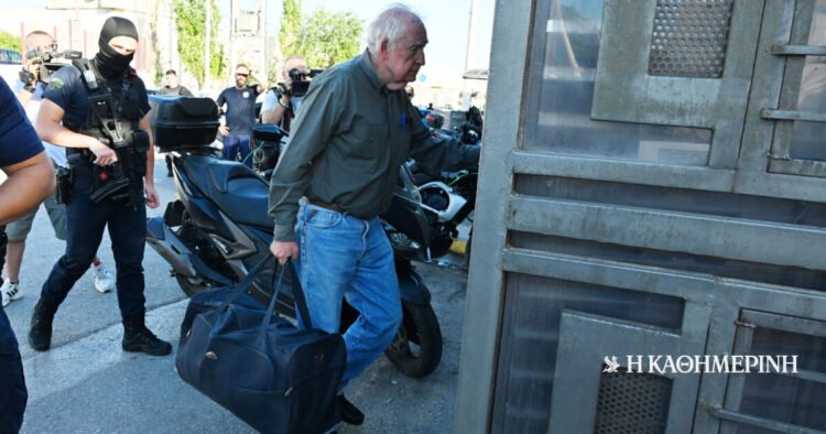 Alexandros Giotopoulos: Today at GADA, tomorrow at the prosecutor (pictures)