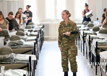 Army: Untouched khaki, in the first row for women