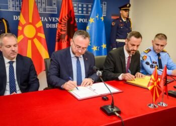 Toshkovski and Ljamalari signed an agreement on the establishment of joint border crossings and joint border controls between Macedonia and Albania