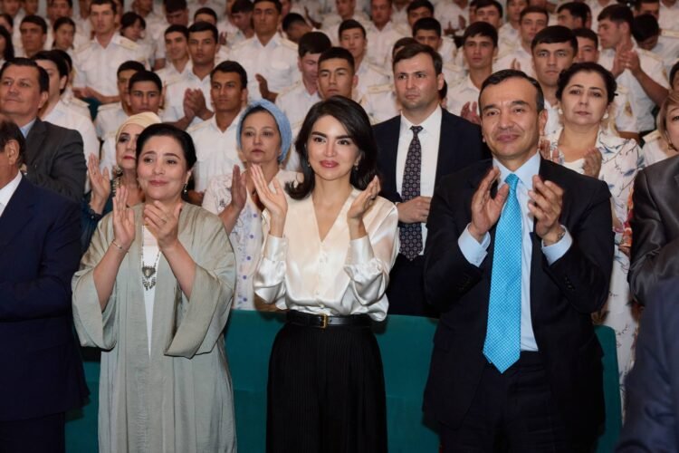 Saida Mirziyoyeva highly rated the play “Season of Justice” about Amir Temur