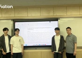 Seoul students publish black hole thermodynamics research