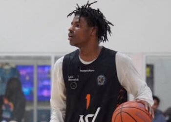 Basketball standout earns ESPN Top 25 national ranking in Dominican-run program