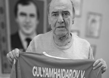 Vladimir Gulyamkhaidarov, a legendary football player and coach, has died