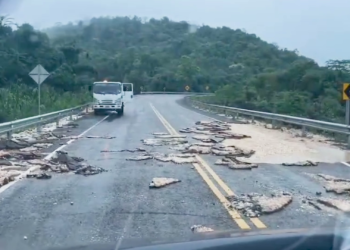 Flooded Roads Disrupt Travel Across Southern and Central Belize