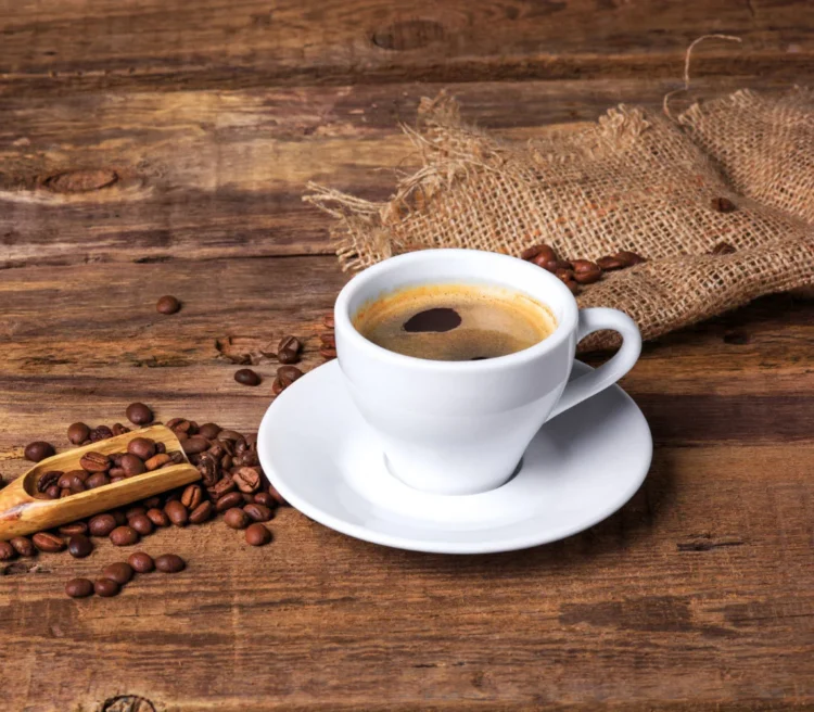 An Italian explained how to drink water with espresso coffee, most people in BiH do it “wrongly”