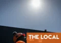 What does a Météo France red level heatwave warning mean for the public?