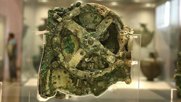 8 technologies that were created thousands of years before their time