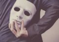 People who lie often always use these 10 phrases