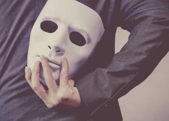 People who lie often always use these 10 phrases