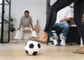 Four out of ten Panamanian workers identify themselves as midfielders