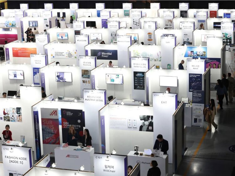 Korean IT exports hit historic high, fueled by artificial intelligence