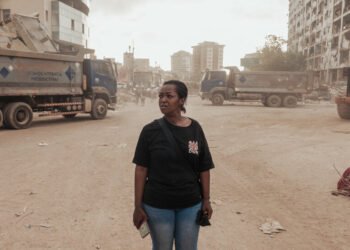 Sifting Through Venezuela Earthquakes’ Rubble, and the Ashes of a Revolution